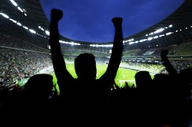 Res_4013206_football_crowd